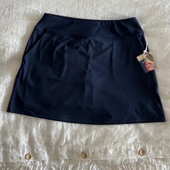 Tommy Bahama Navy Skort - Picture 3 of 7